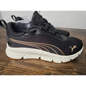 New Puma Flex-Lite Walking Shoes 310953-01 Woman's Sz. 8 Sneakers Never Worn